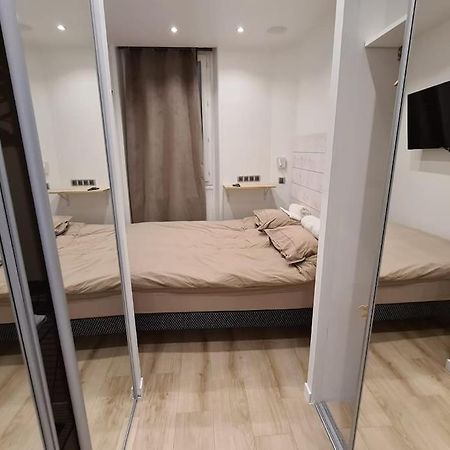 Suresnes : 2 Pieces Cosy Apartment Exterior foto