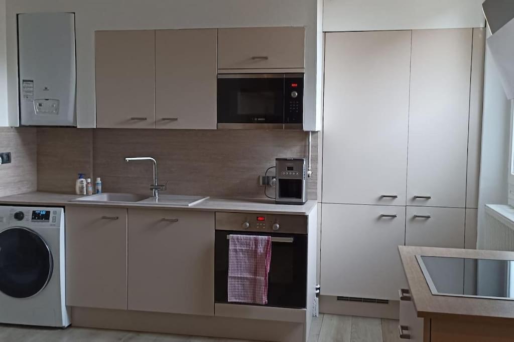 Suresnes : 2 Pieces Cosy Apartment Exterior foto
